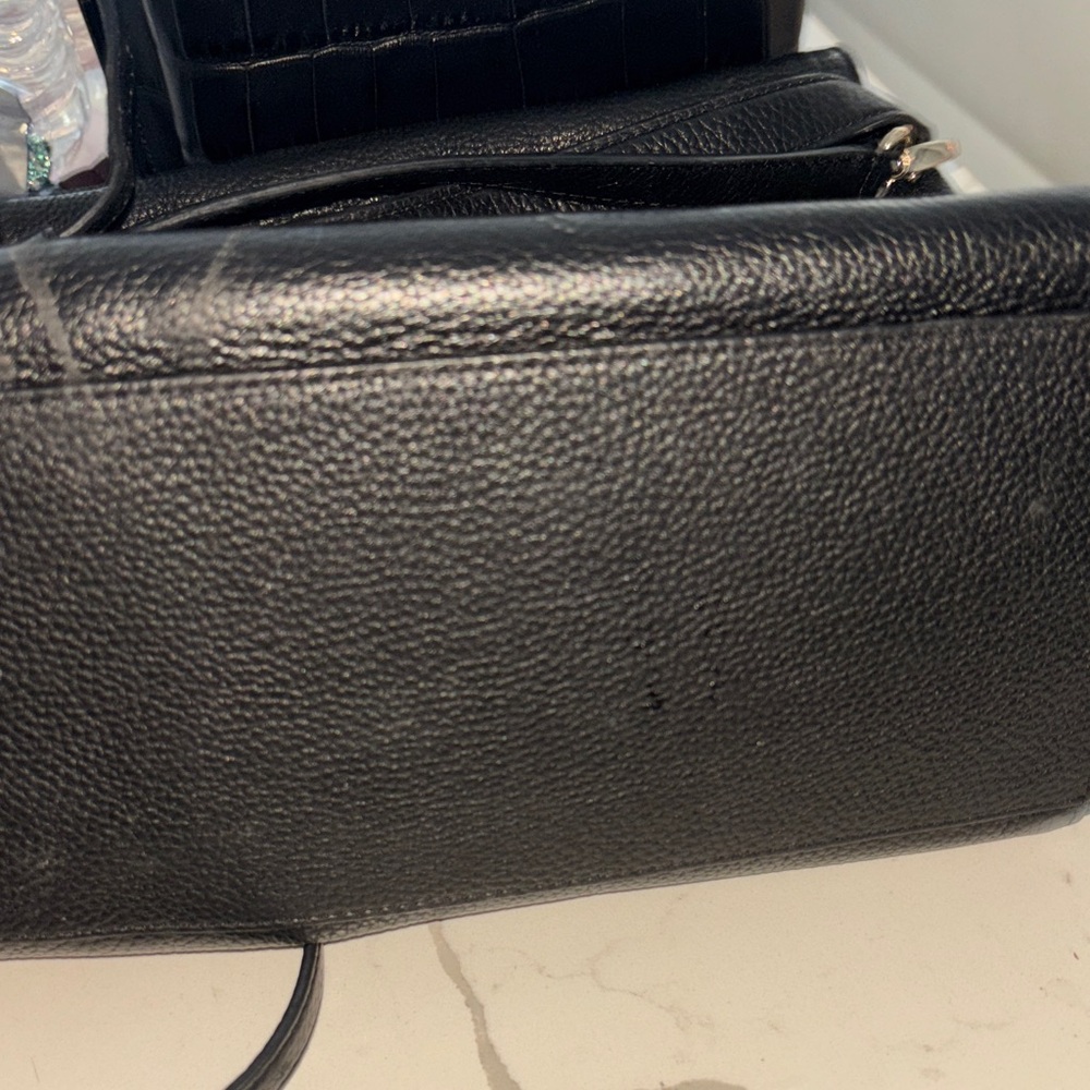 Kate Spade Black Crossbody Bag with Bow Accent - Picture 6 of 7
